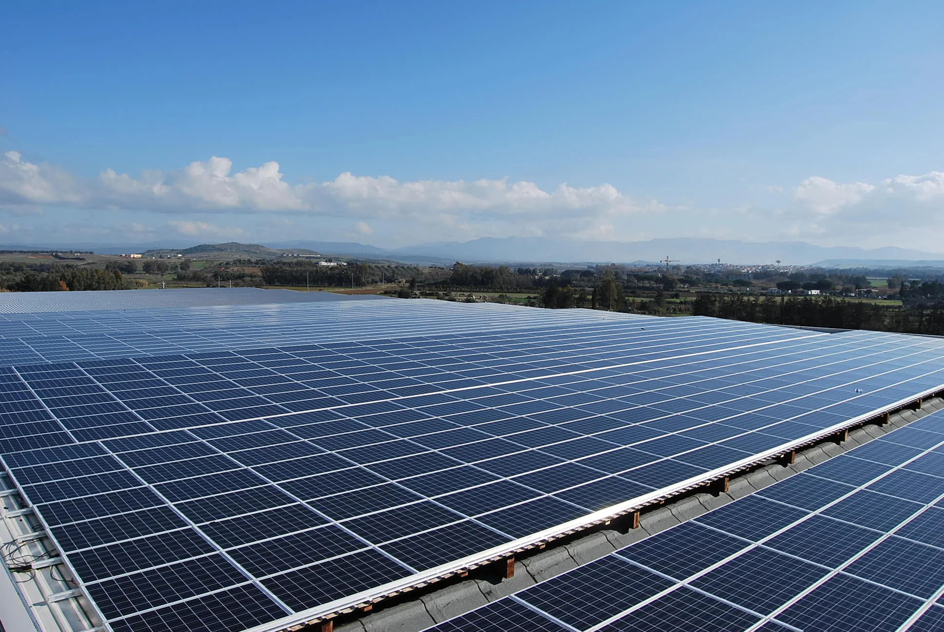 Grande impianto fotovoltaico Power Ras