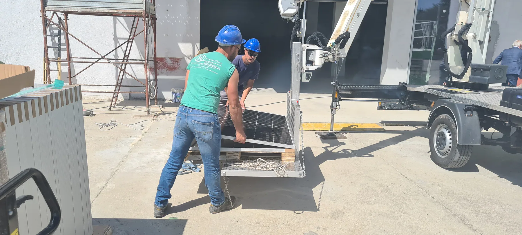 Movimentazione materiali presso Auto Prestige